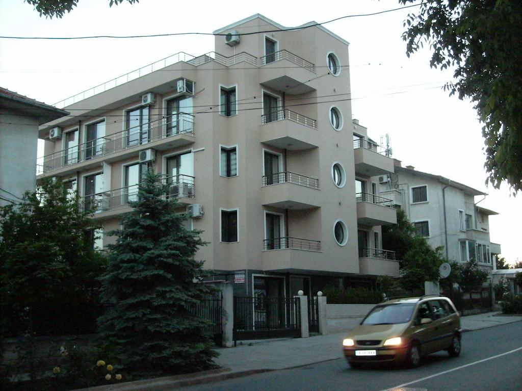 Ddenko Apartment Burgas Phòng bức ảnh