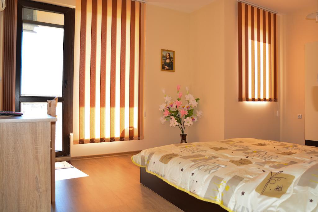 Ddenko Apartment Burgas Phòng bức ảnh